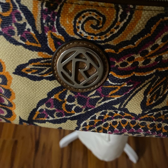 Vintage Relic Paisley Shoulders Bag - Picture 5 of 7